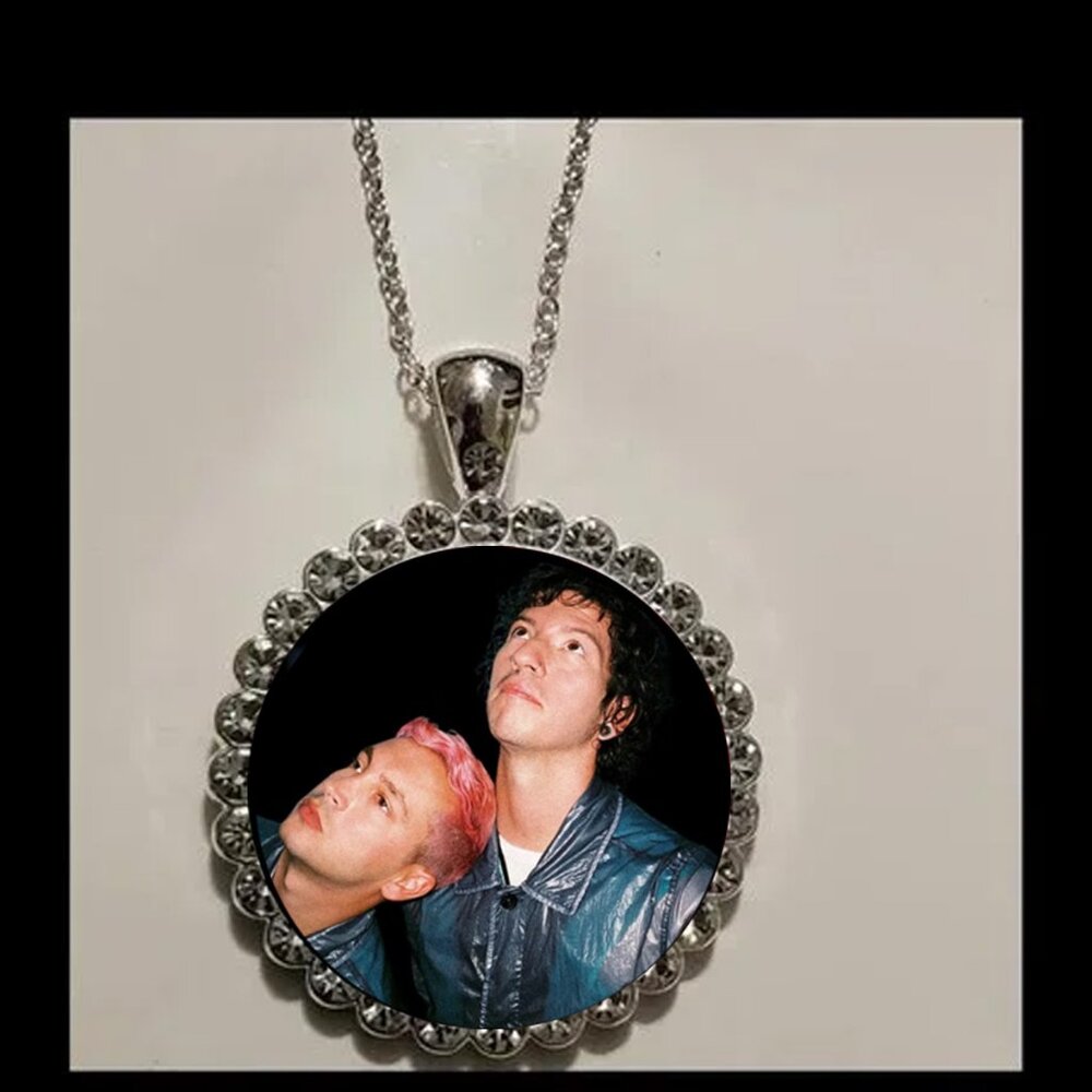 Twenty One Pilots 925 Silver necklace Rhinestones gift box